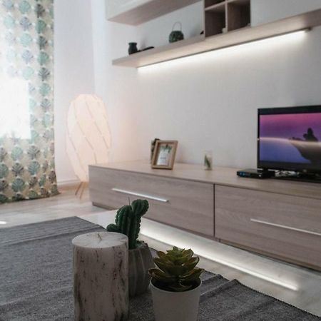 Good Vibes Apartment 坎普朗莫道尼斯 外观 照片